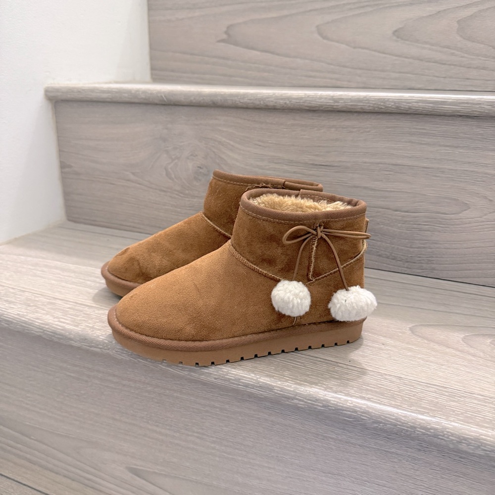 👟 EEUC BROWN SHERPA BOOTIES SZ Sz 2 / 32 (8.39”) 🧸